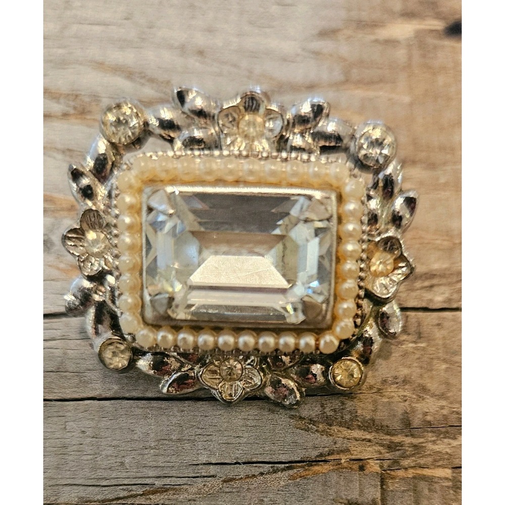 Vintage CORO Brooch - Rhinestone Faceted Crystal White Pearl - Brooch - Classic